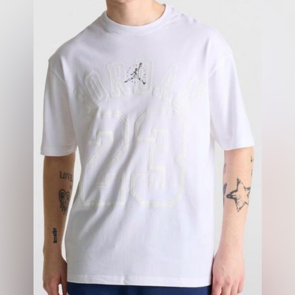 Professional Athlete Jordan White Embroidered “Jordan 23” Tee
White- Men’s XL